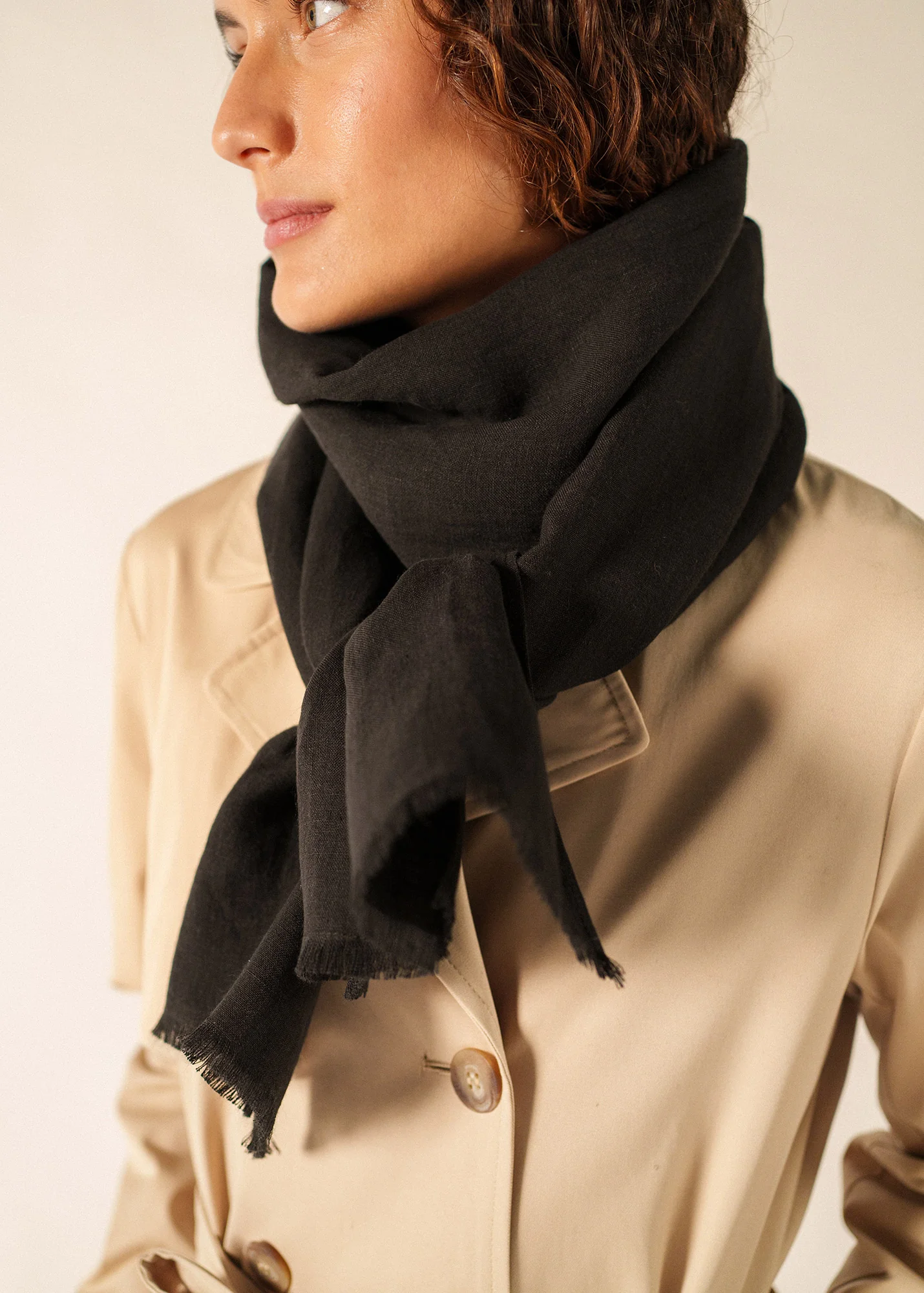Linen scarf (NOIR) - Image 2