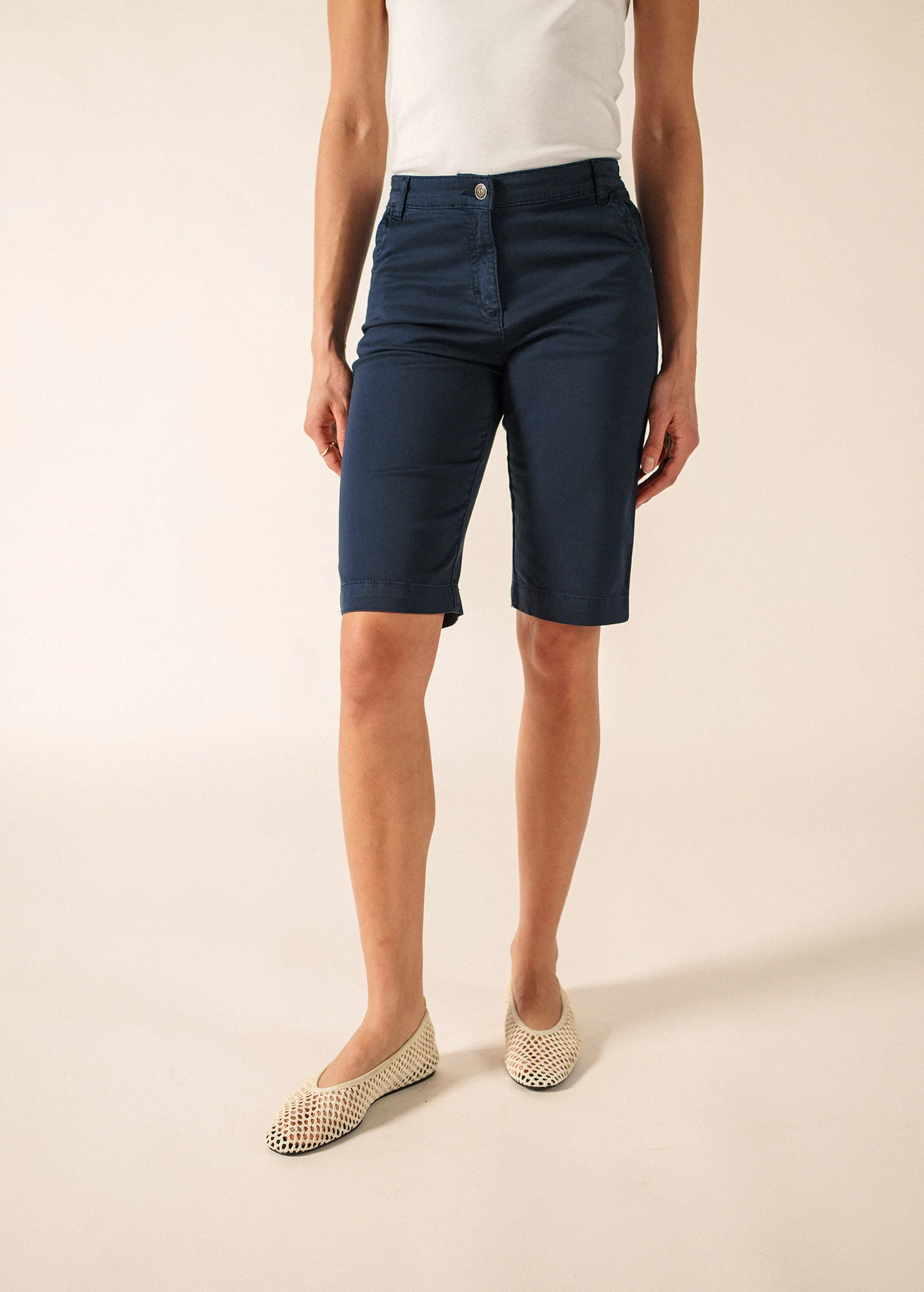 Samantha Bermuda shorts (MARINE) - Image 3