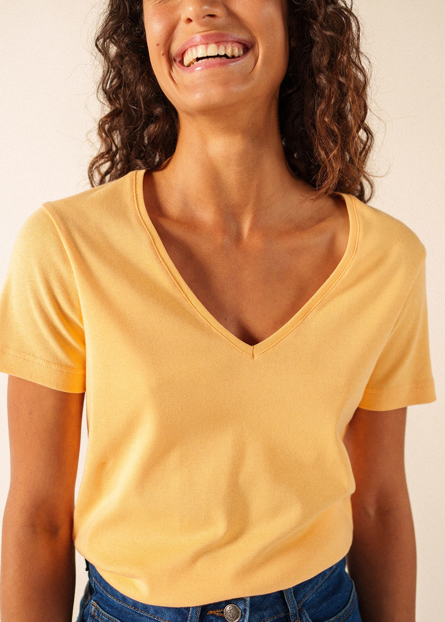 T-shirt Ajaccio V-neck – in cotton (VITAMINE) - Image 4